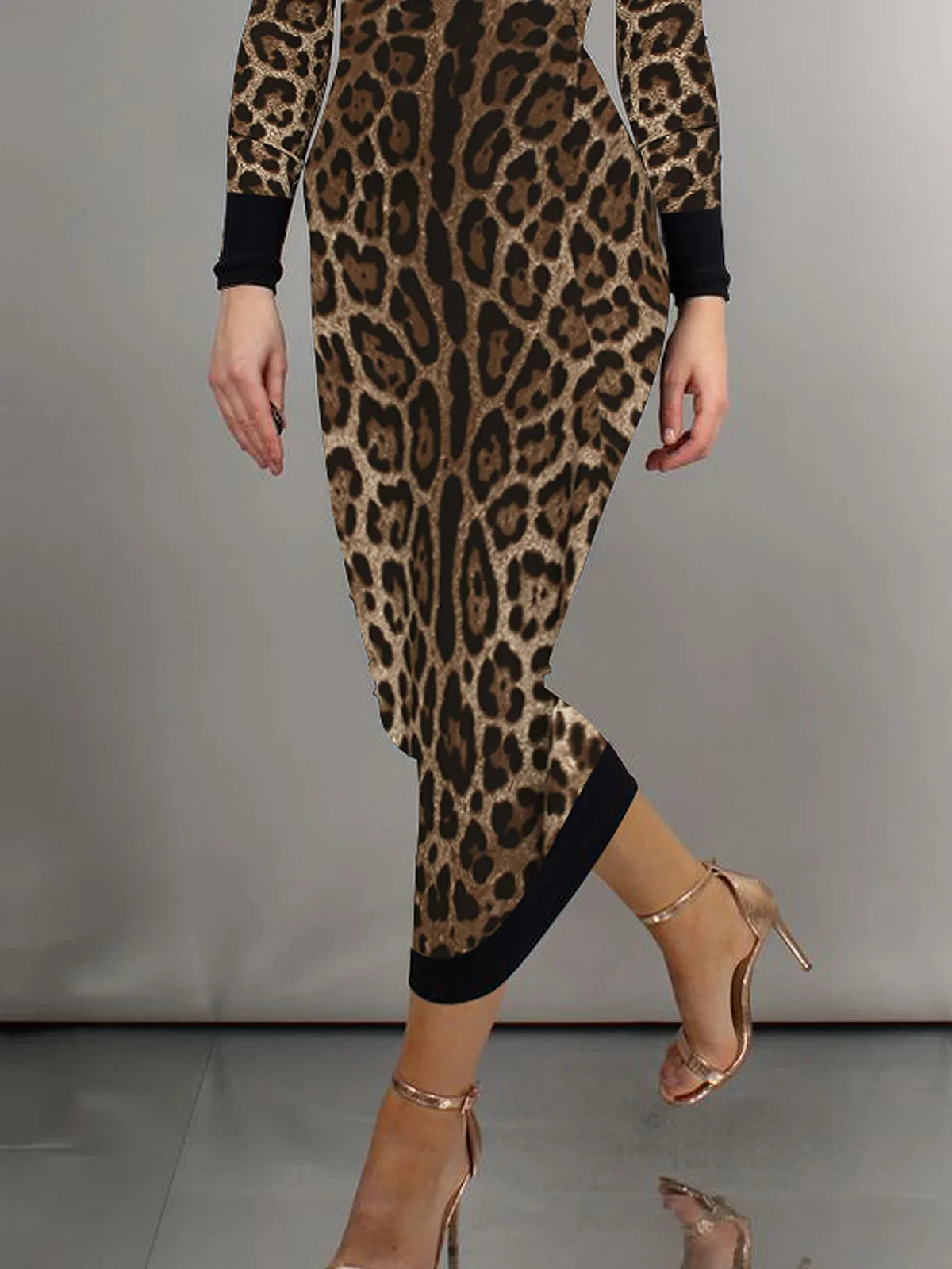 Vestido Longo Justo Com Estampa De Leopardo Decote Canoa Elegante E Alta Elasticidade
