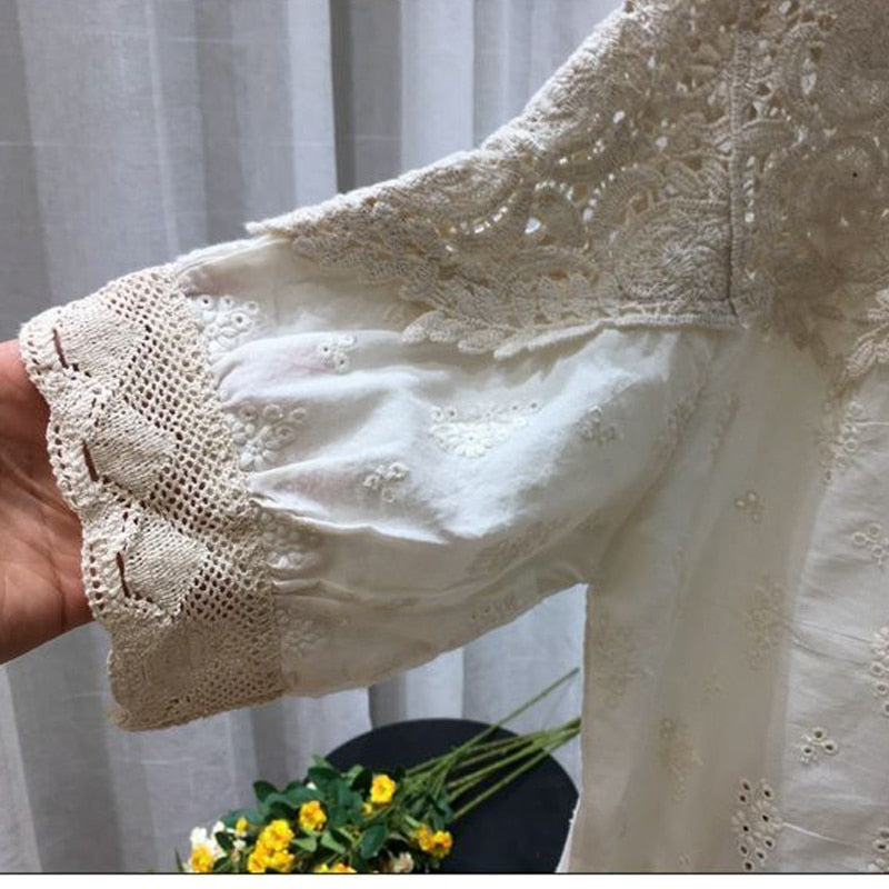 Cotton Embroidery Hollow Short-Sleeved Shirt Female 2023 Summer New Korean Design Sense Of Fashion