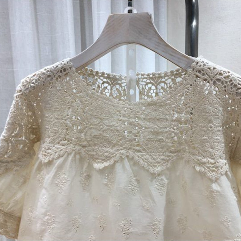 Cotton Embroidery Hollow Short-Sleeved Shirt Female 2023 Summer New Korean Design Sense Of Fashion