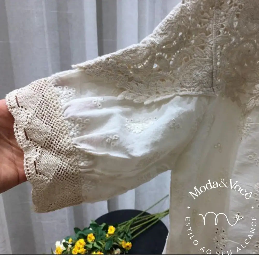 Cotton Embroidery Hollow Short-Sleeved Shirt Female 2023 Summer New Korean Design Sense Of Fashion