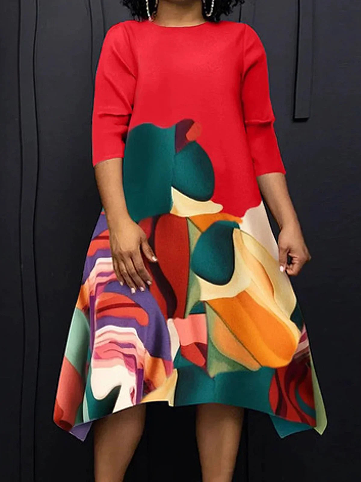 Vestido Midi Solto Com Decote Redondo E Manga Curta Abstrato Elegante