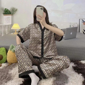 Pijama De Luxo - Toque Seda Preto E Dourado Manga Curta / P Feminino