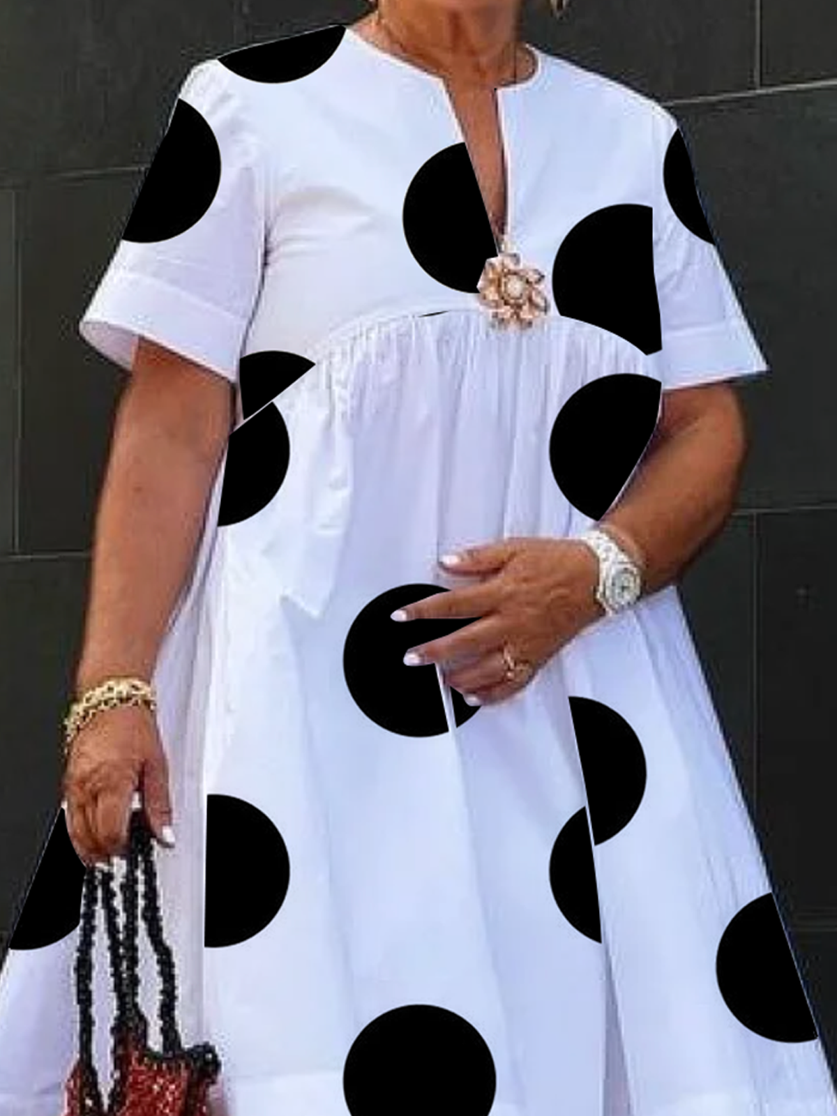 Vestido Midi Solto Com Bolinhas Urbanas