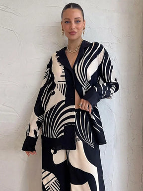 Women Digital Printed Two-Piece Set Chic Lapel Long Sleeved Top Loose Straight Leg Pants Suit 2023