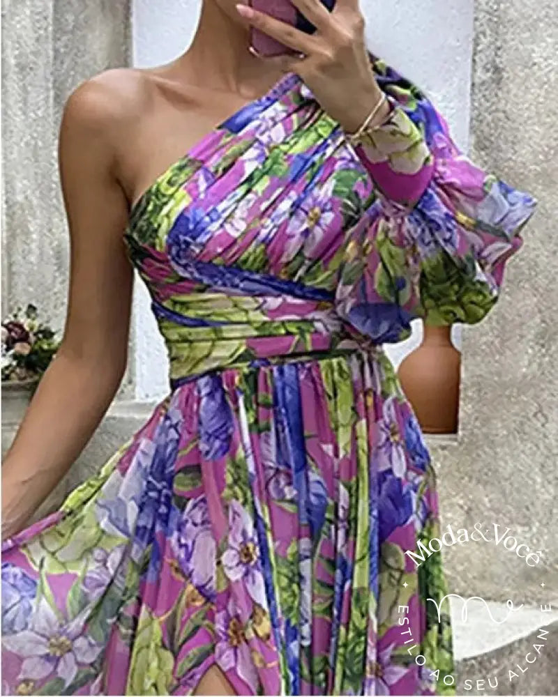 Vestido Maxi Floral Com Manga Lanterna E Um Ombro Fenda Alta