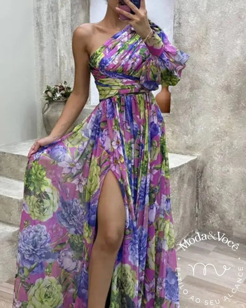 Vestido Maxi Floral Com Manga Lanterna E Um Ombro Fenda Alta